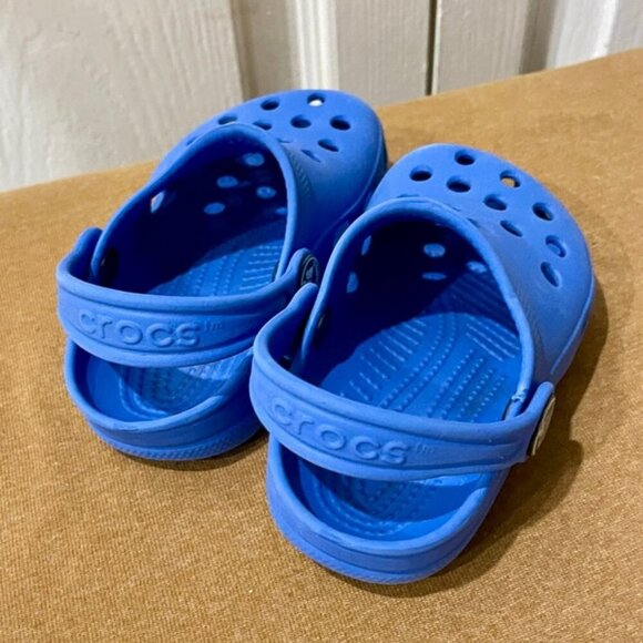 CROCS  CLOG SIZE 4 SLIDE ON BLUE  KAWAII BABIES CONFORTBLE SHOES - Picture 6 of 11